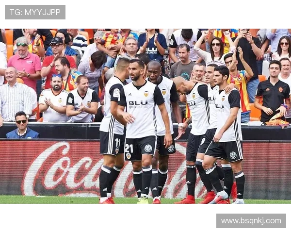 瓦伦西亚球队状态回暖，展现强大控球能力备战赛季关键战役