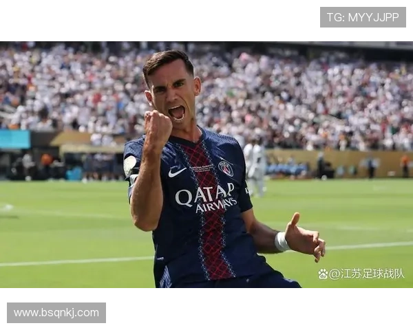 巴黎圣日耳曼防线频频被打穿，体系漏洞成当前防守困境主因